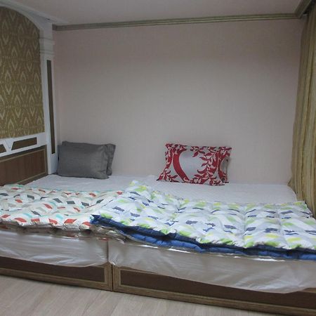 Moiri Guesthouse Yeosu Exterior foto