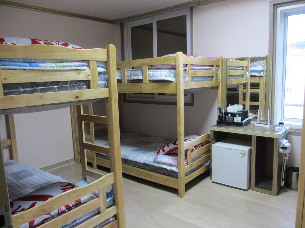 Moiri Guesthouse Yeosu Exterior foto